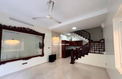 Bán nhà Sơn Tây, Ba Đình _ Ô TÔ VÀO _ 41m2, 6 ngủ _ 12.5 tỷ